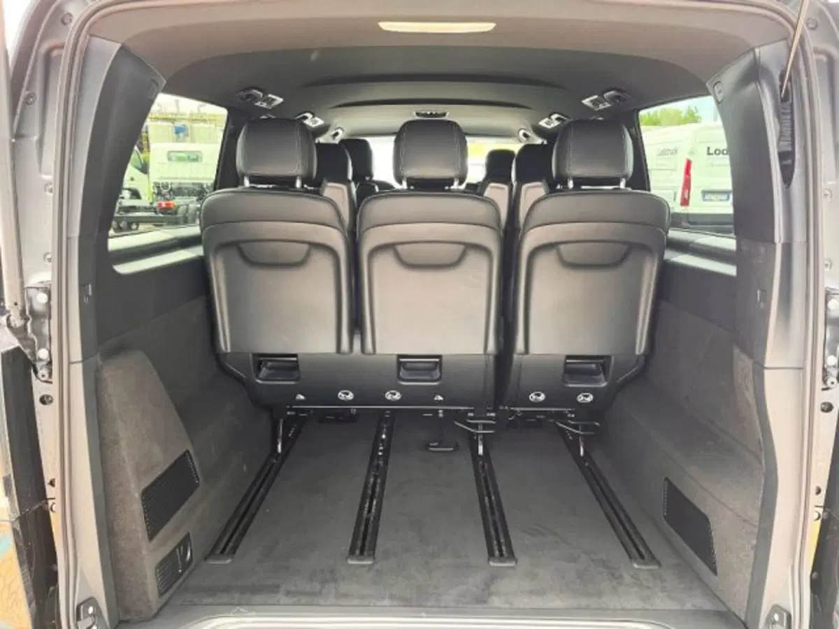 Mercedes-Benz Classe V nuova a Bergamo (11)