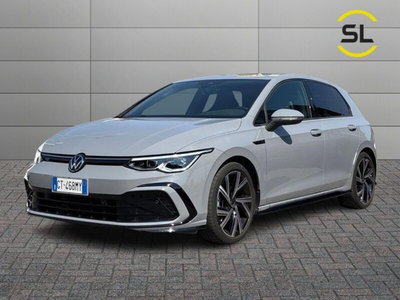 Volkswagen Golf 1.5 eTSI 130 CV EVO ACT DSG R-Line del 2024 usata a Merate