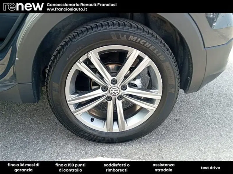 Volkswagen T-Cross usata a Modena (11)