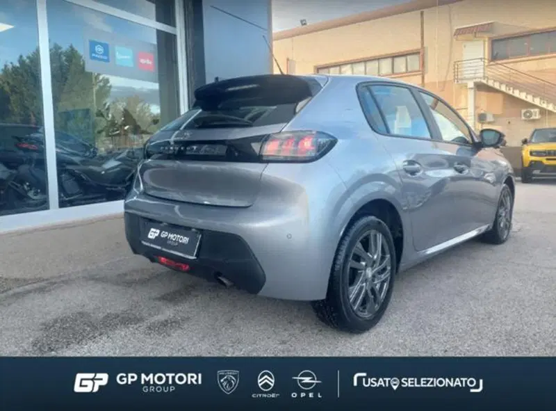 Peugeot 208 usata a Caserta (4)