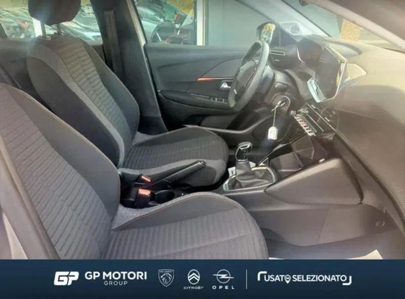 Peugeot 208 usata a Caserta (8)