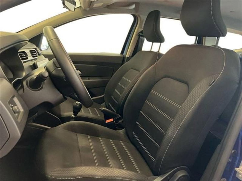 Dacia Duster usata a Como (14)