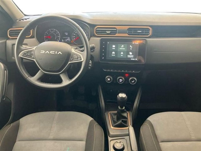 Dacia Duster usata a Como (9)