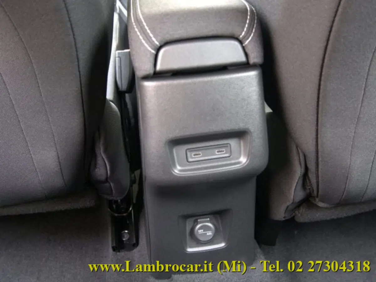 Opel Frontera nuova a Milano (12)