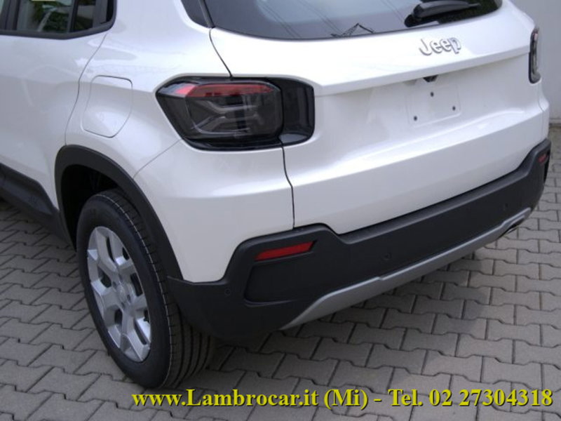 Jeep Avenger nuova a Milano (14)
