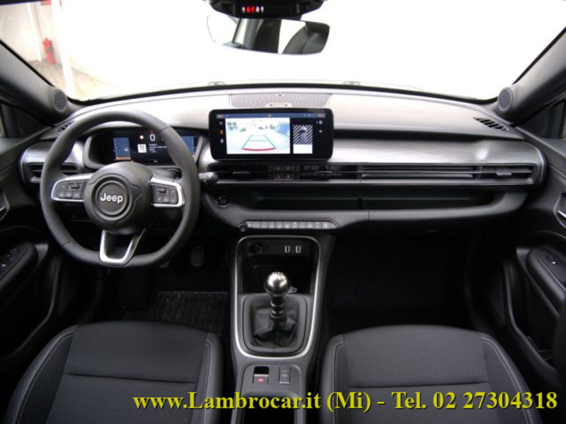 Jeep Avenger nuova a Milano (2)