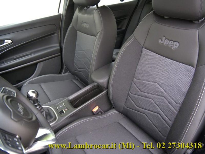 Jeep Avenger nuova a Milano (4)