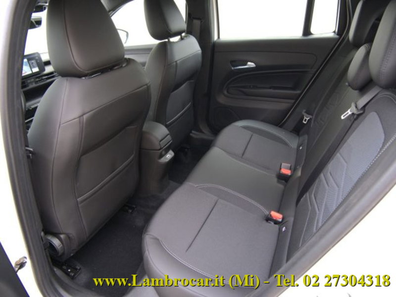 Jeep Avenger nuova a Milano (5)