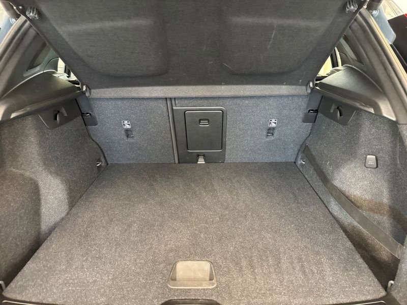 Volvo XC40 usata a Prato (10)