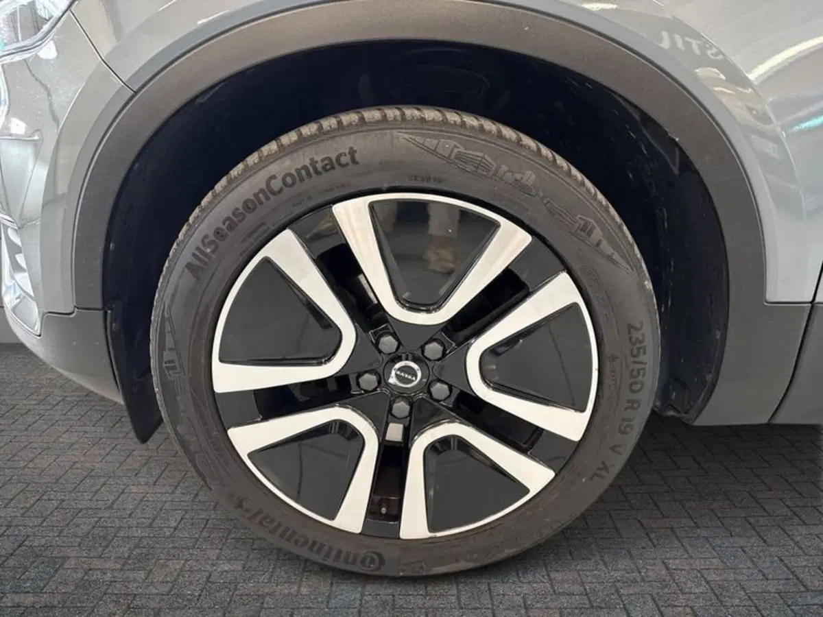 Volvo XC40 usata a Prato (15)