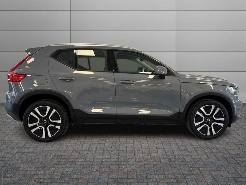 Volvo XC40 usata a Prato (4)