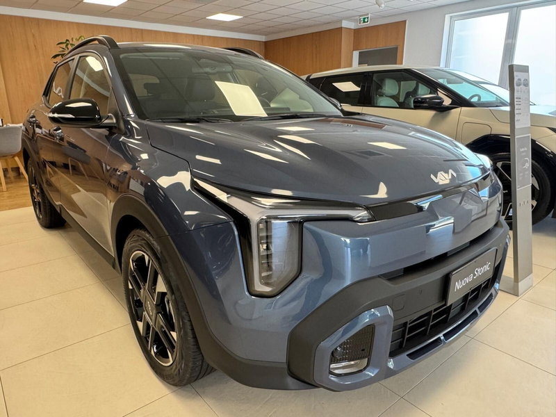 Kia Stonic nuova a Cosenza (3)