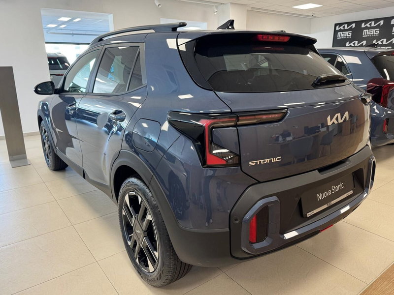 Kia Stonic nuova a Cosenza (5)