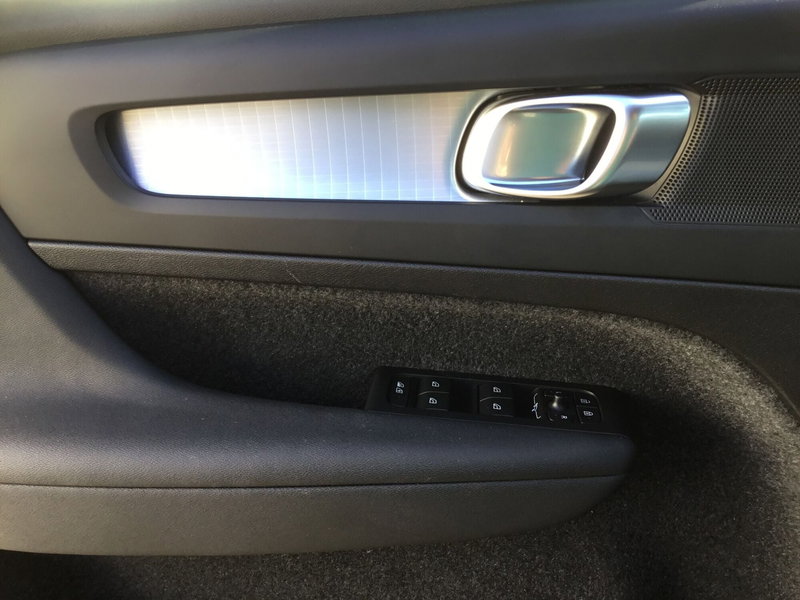 Volvo XC40 usata a Napoli (15)