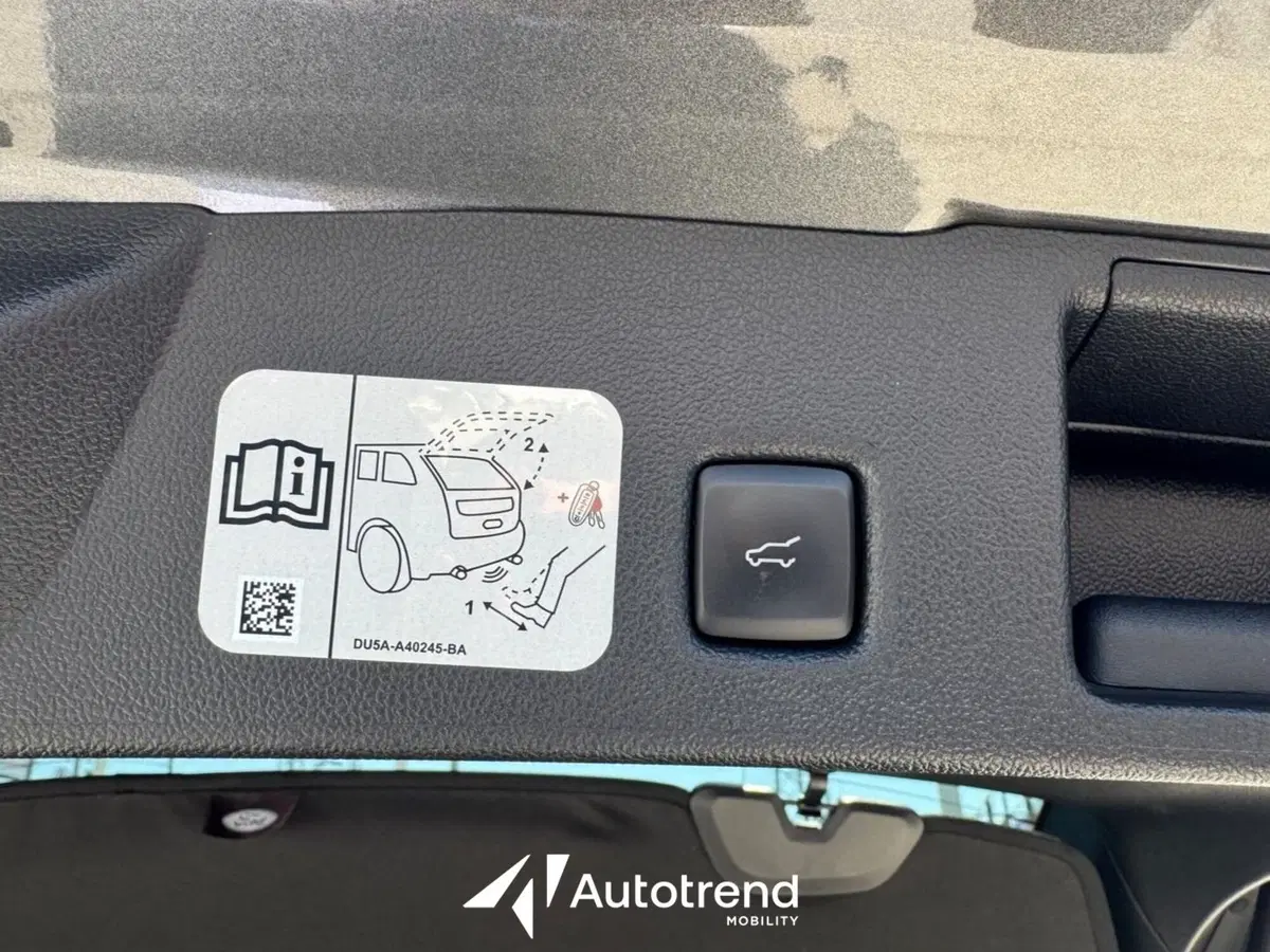 Ford Kuga usata a Bari (17)