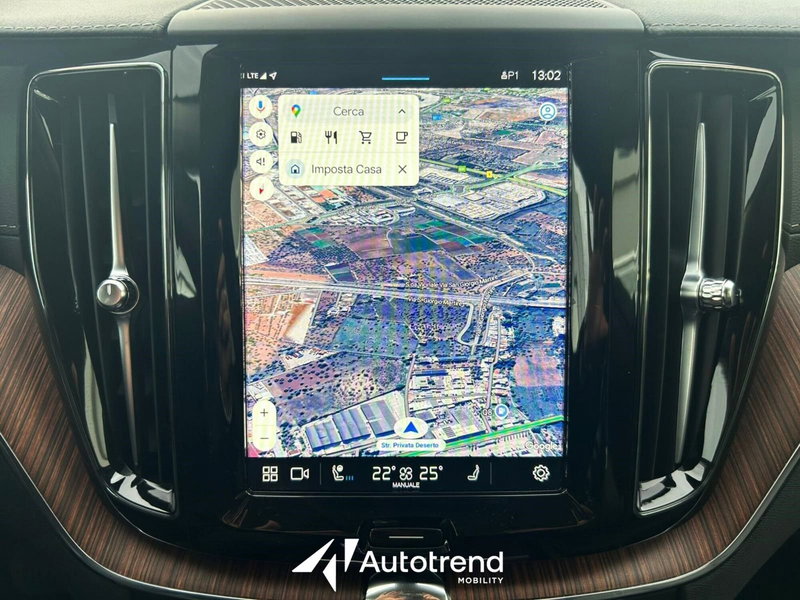 Volvo XC60 usata a Bari (13)