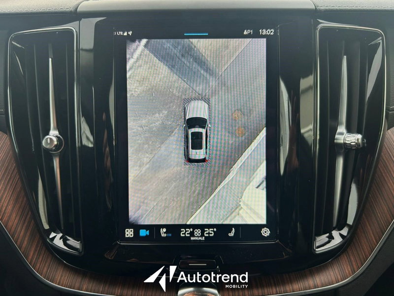 Volvo XC60 usata a Bari (14)