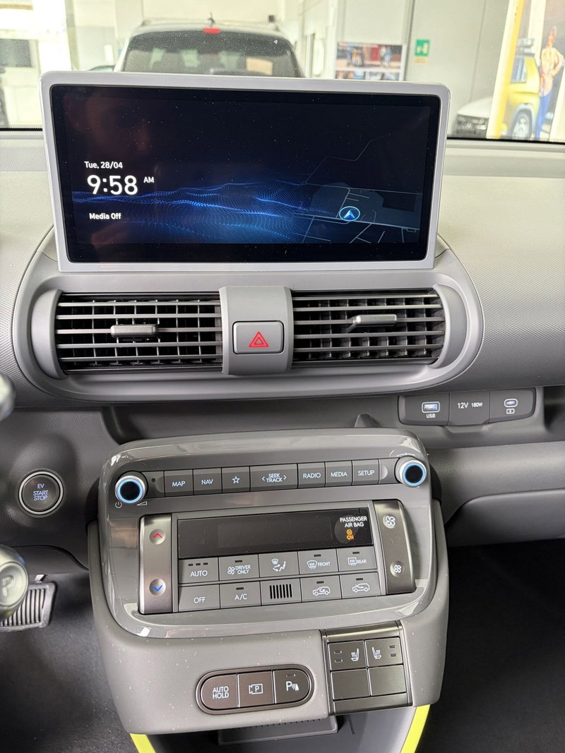 Hyundai Inster nuova a Vercelli (9)
