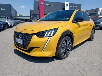 Peugeot 208 PureTech 100 Stop&amp;Start EAT8 5 porte GT Line del 2020 usata a Alessandria