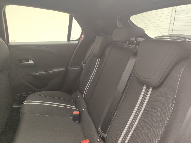 Opel Corsa nuova a Como (13)