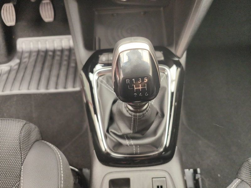 Opel Corsa nuova a Como (18)