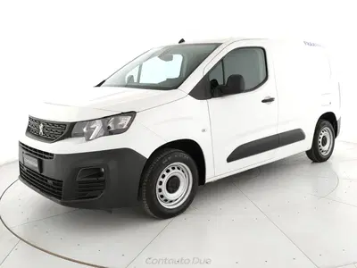Peugeot Partner Furgone BlueHDi 100 L1 Furgone Premium del 2021 usata a Teverola
