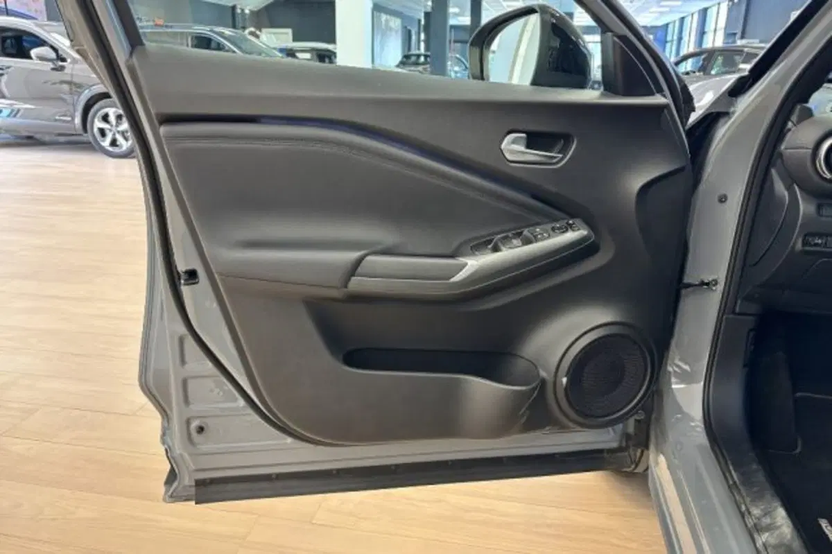 Nissan Juke usata a Latina (12)