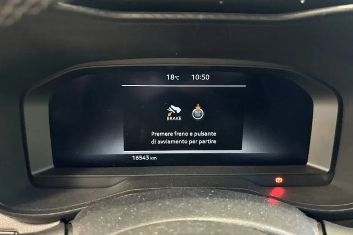 Nissan Juke usata a Latina (13)