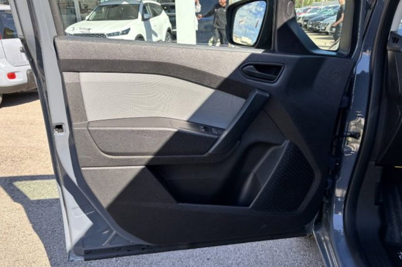 Nissan Townstar nuova a Latina (11)