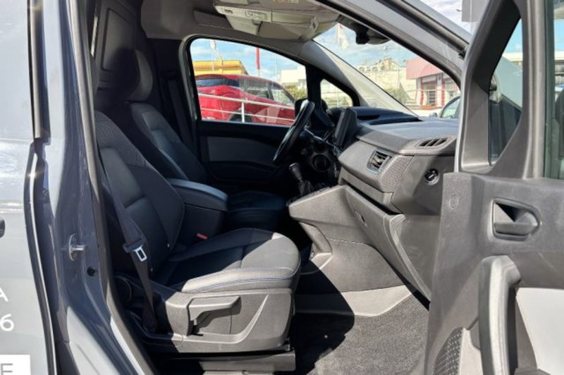 Nissan Townstar nuova a Latina (8)