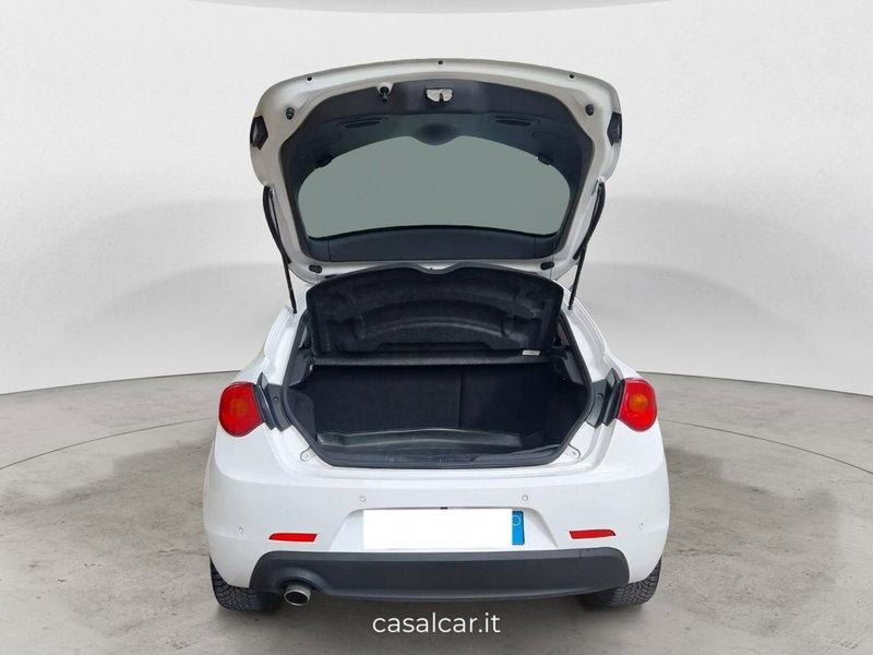 Alfa Romeo Giulietta usata a Salerno (9)