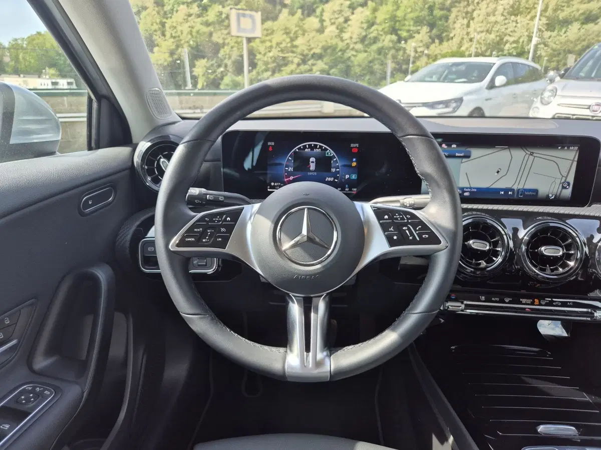 Mercedes-Benz Classe A usata  (18)