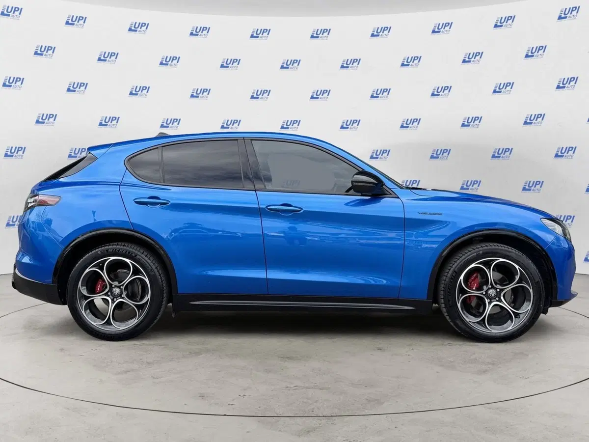 Alfa Romeo Stelvio usata a Pistoia (3)