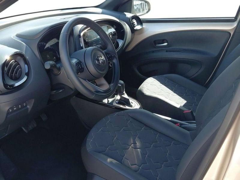 Toyota Aygo X usata a Cagliari (8)