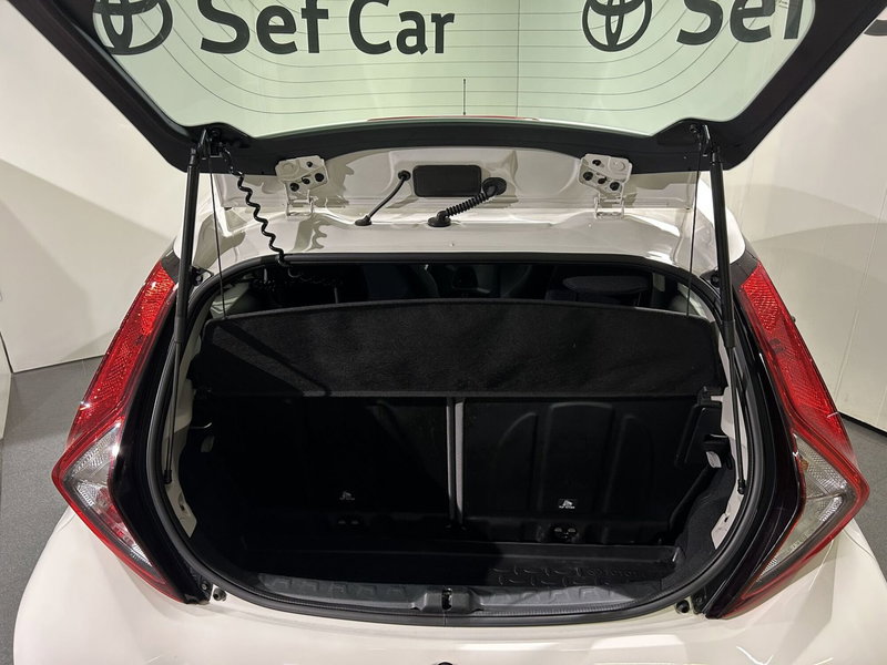 Toyota Aygo usata a Milano (11)