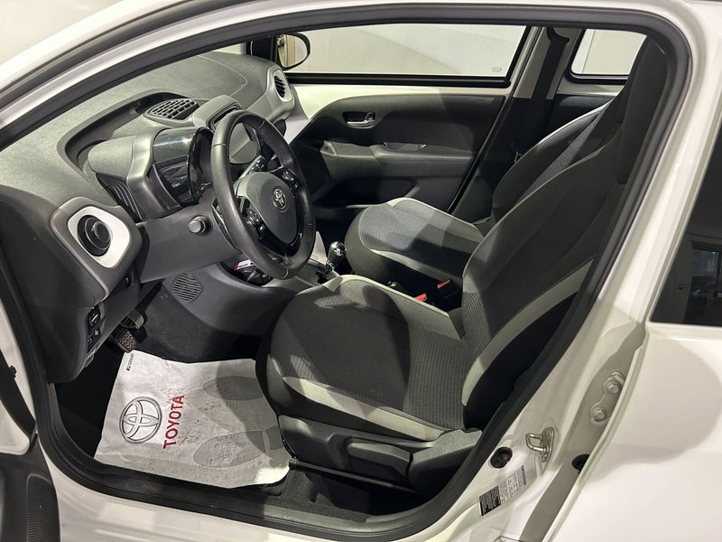 Toyota Aygo usata a Milano (12)