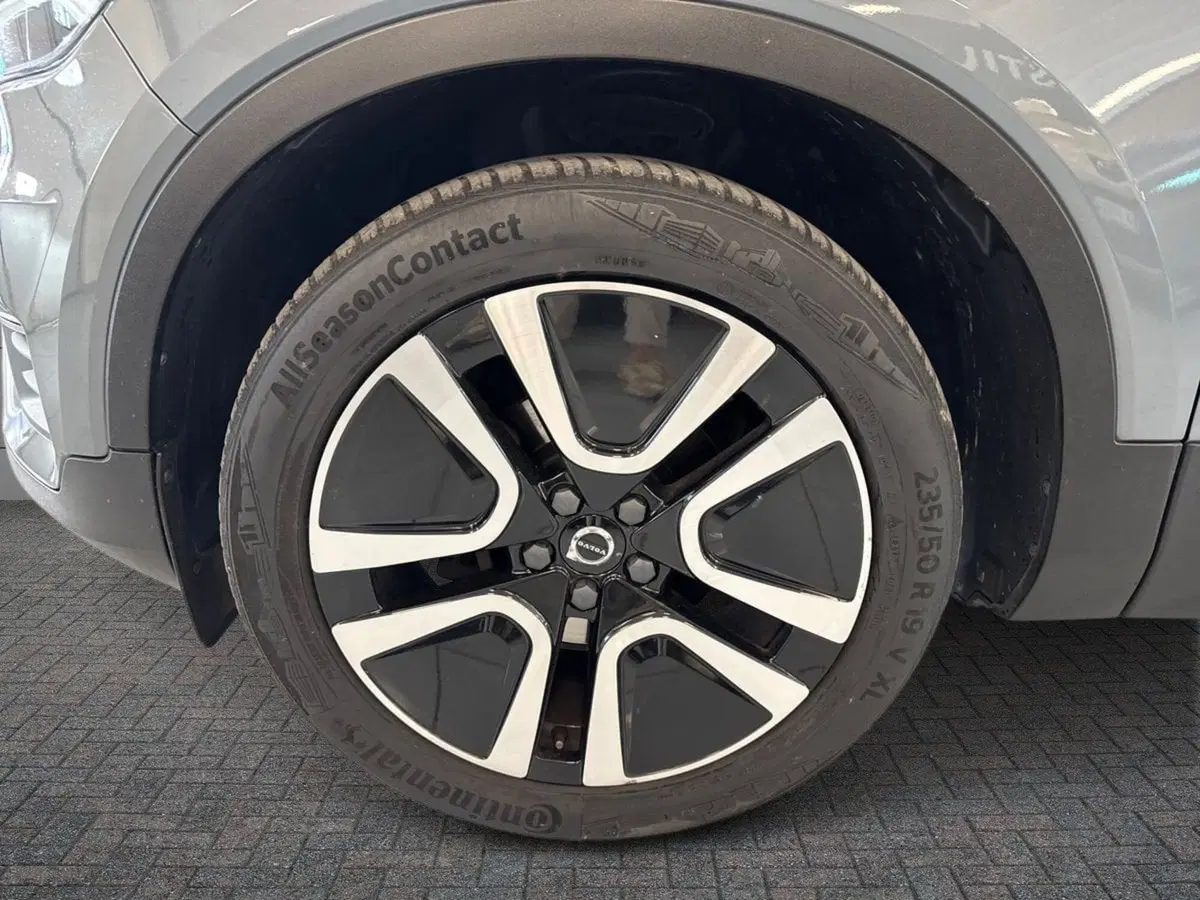 Volvo XC40 usata a Prato (15)