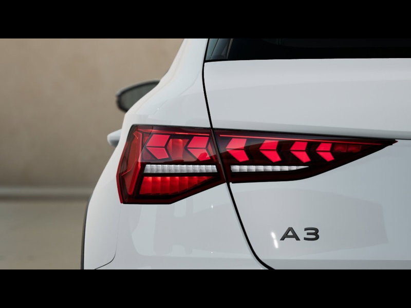 Audi A3 allstreet nuova a Siena (7)