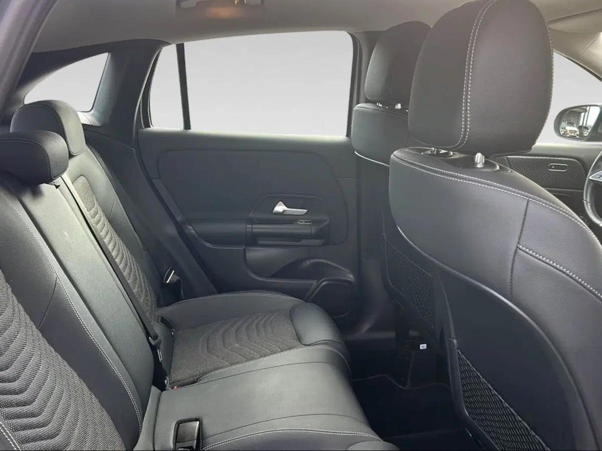 Mercedes-Benz GLA SUV usata a Siena (15)
