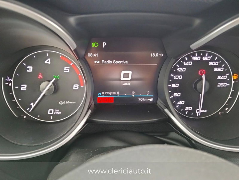 Alfa Romeo Stelvio usata a Como (12)