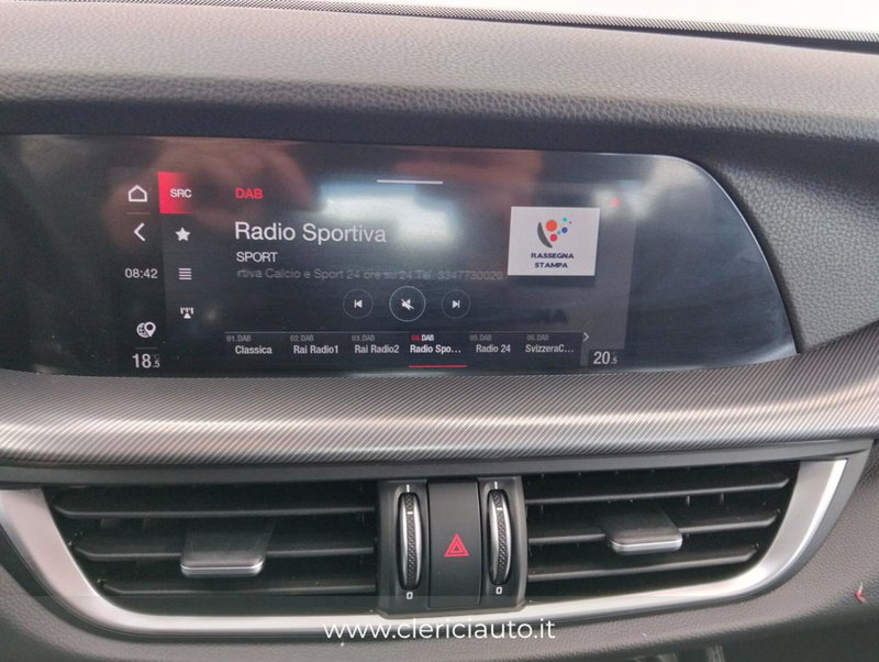 Alfa Romeo Stelvio usata a Como (13)