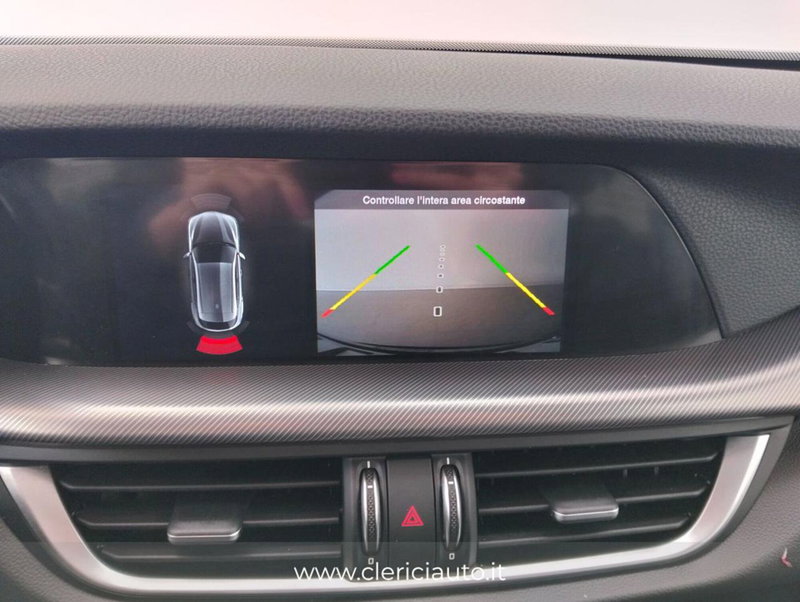 Alfa Romeo Stelvio usata a Como (17)