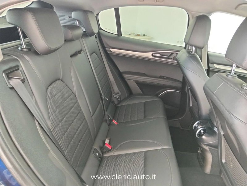 Alfa Romeo Stelvio usata a Como (5)
