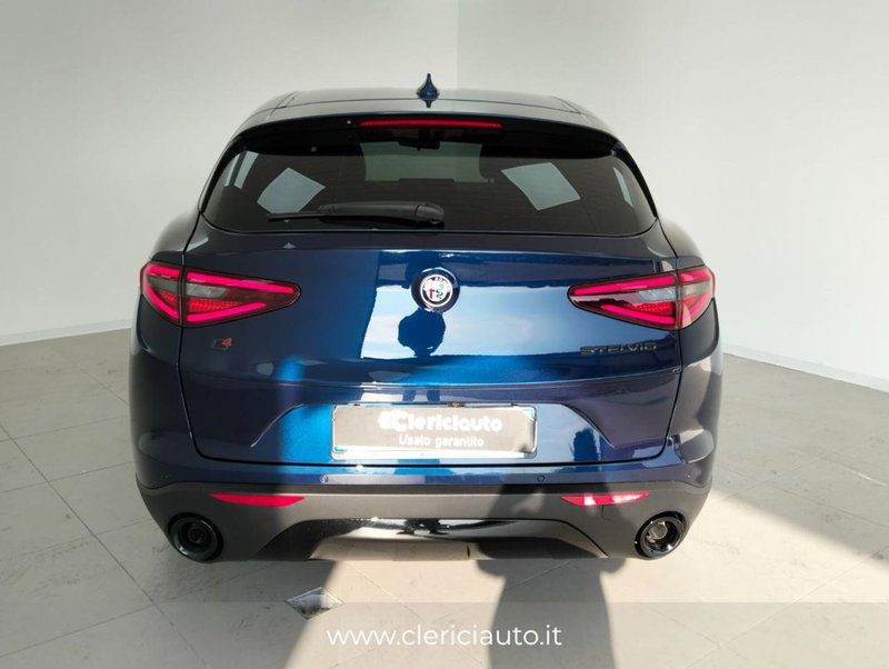 Alfa Romeo Stelvio usata a Como (7)
