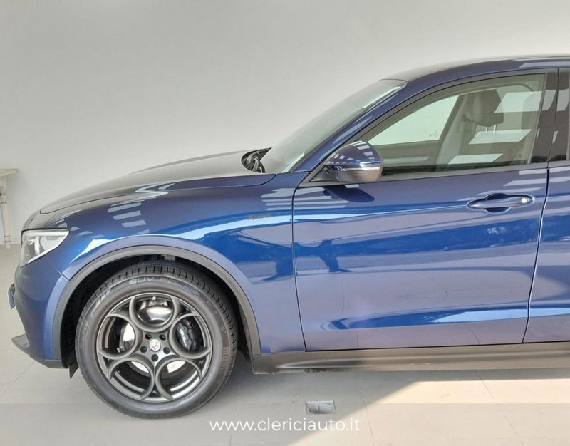 Alfa Romeo Stelvio usata a Como (9)