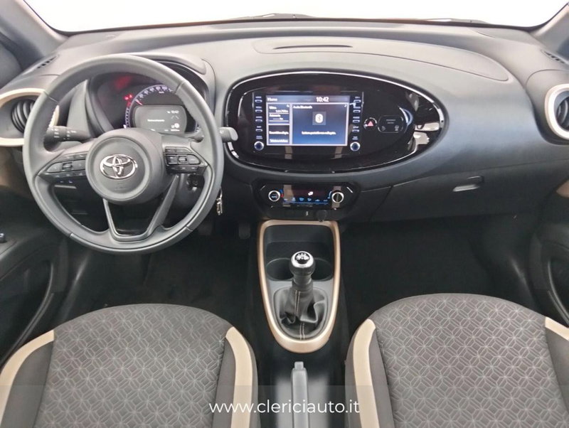 Toyota Aygo X usata a Como (4)