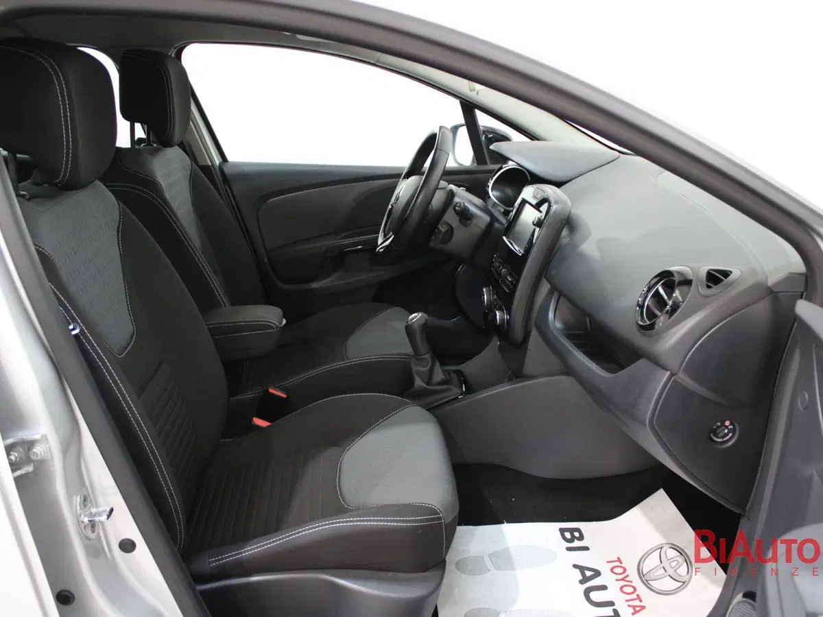 Renault Clio usata a Firenze (6)