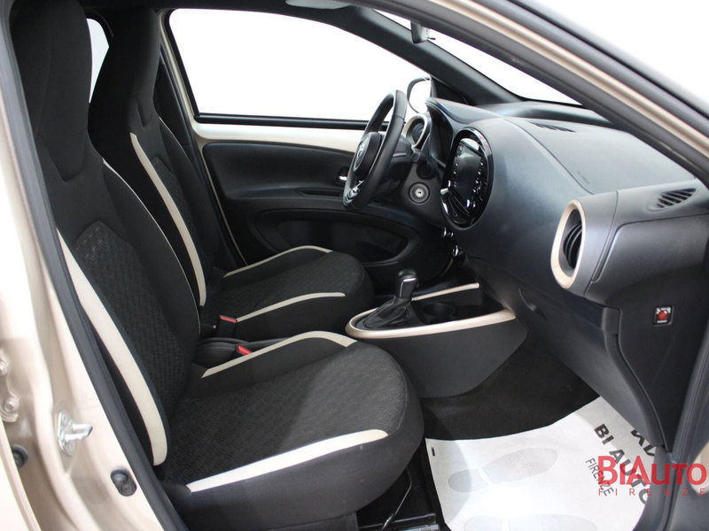 Toyota Aygo X usata a Firenze (7)
