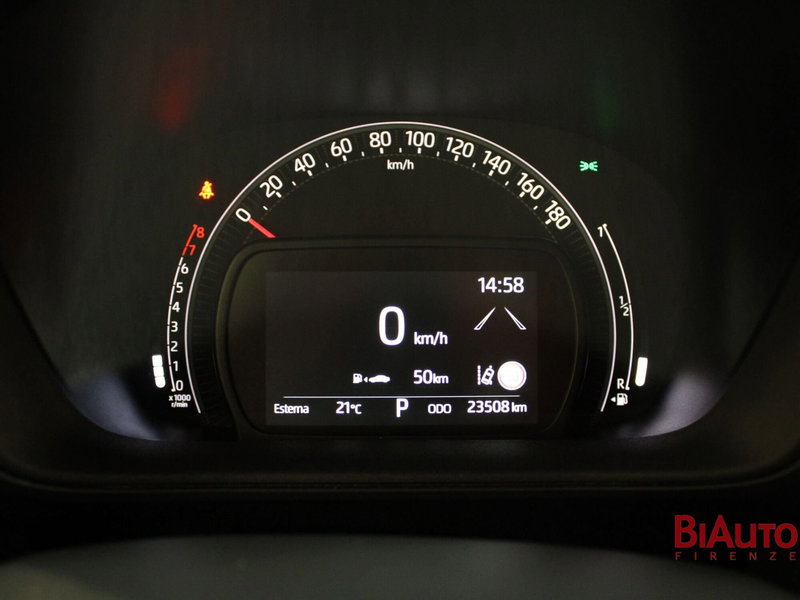 Toyota Aygo X usata a Firenze (11)