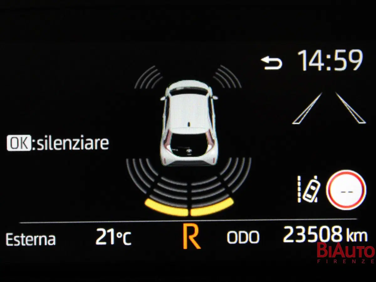 Toyota Aygo X usata a Firenze (15)